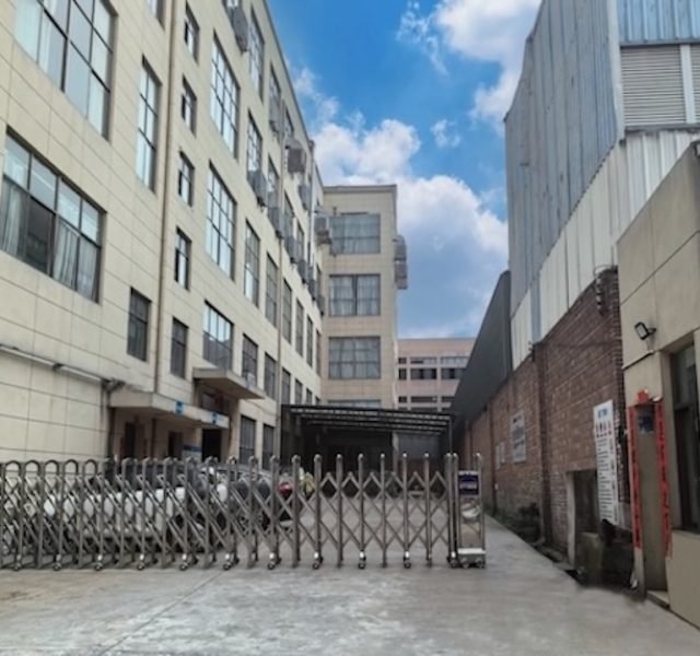 plant gate